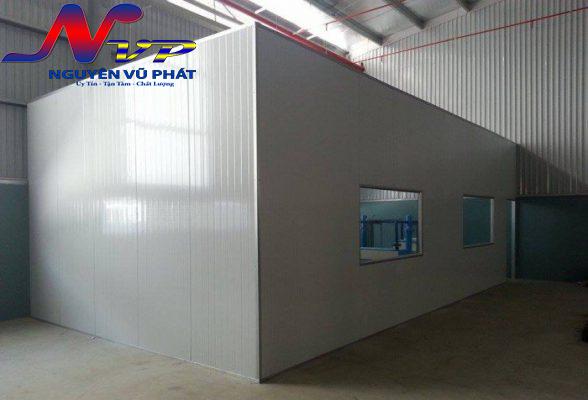 Thi công vách ngăn phòng bằng panel tại Gò Vấp