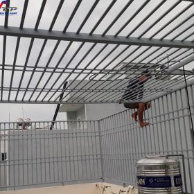 Thợ làm khung sắt bảo vệ tại Biên Hòa