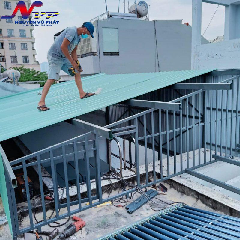 Thợ làm mái tôn tại Quận 9 chuyên nghiệp