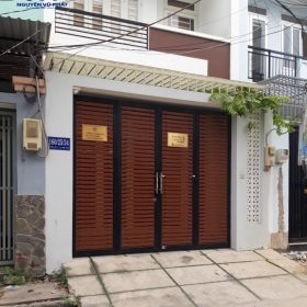 Cửa cổng sắt hộp 4 cánh