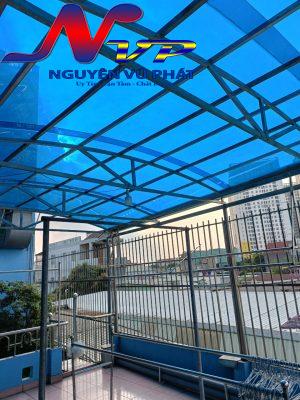 Mái che sân thượng bằng tấm nhựa poly tại Thủ Đức, Tphcm