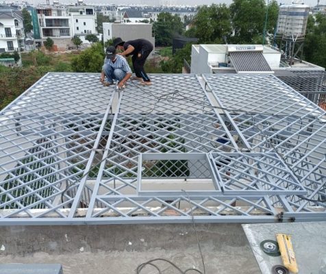 Thợ làm khung sắt bảo vệ sân thượng đan caro