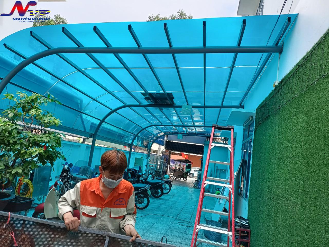 Làm mái poly tại Quận 9 Tphcm, - NGUYÊN VŨ PHÁT