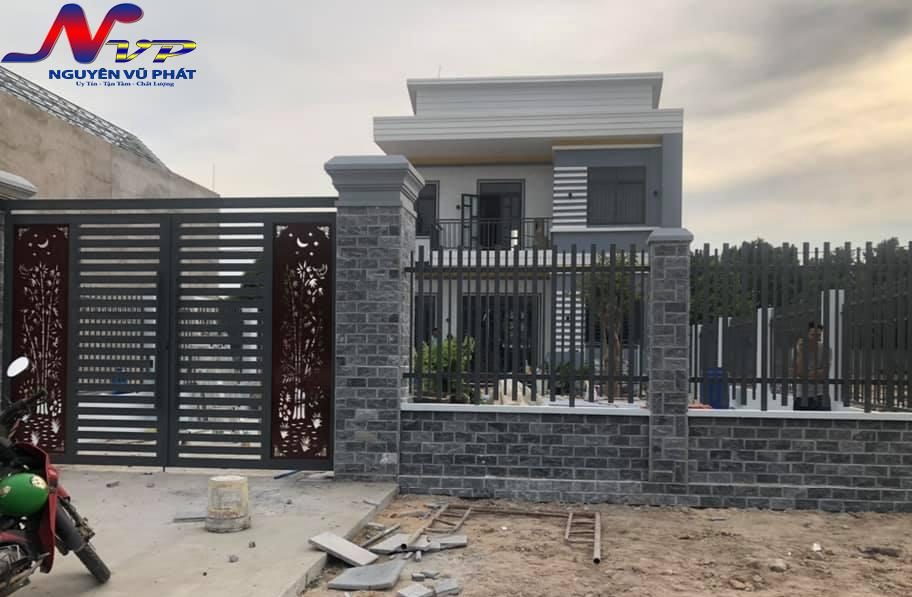Hàng rào bảo vệ bằng sắt hộp