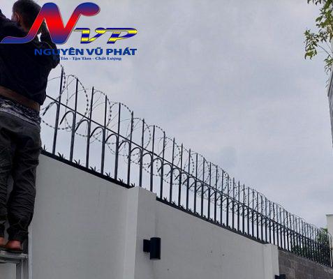 Mẫu hàng rào chông sắt bảo vệ Bến Cát