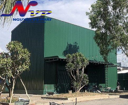 Mái tôn đẹp nhà cầu lông