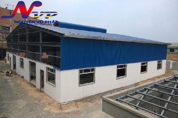 Dịch vụ làm mái tôn giá rẻ tại Tphcm